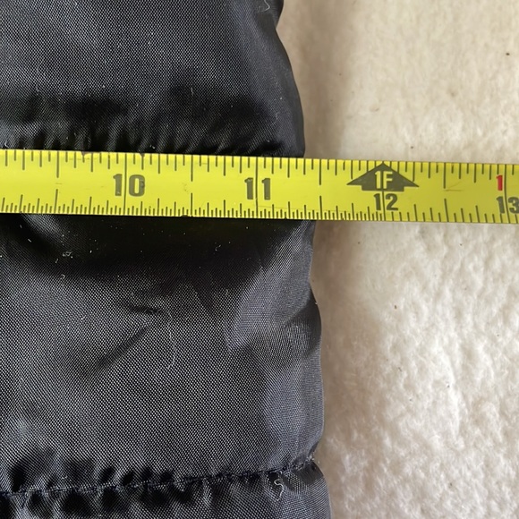 Dog Sweater. Reversible Black And Print. See Pictures For Size. Good Condition. - Picture 7 of 13